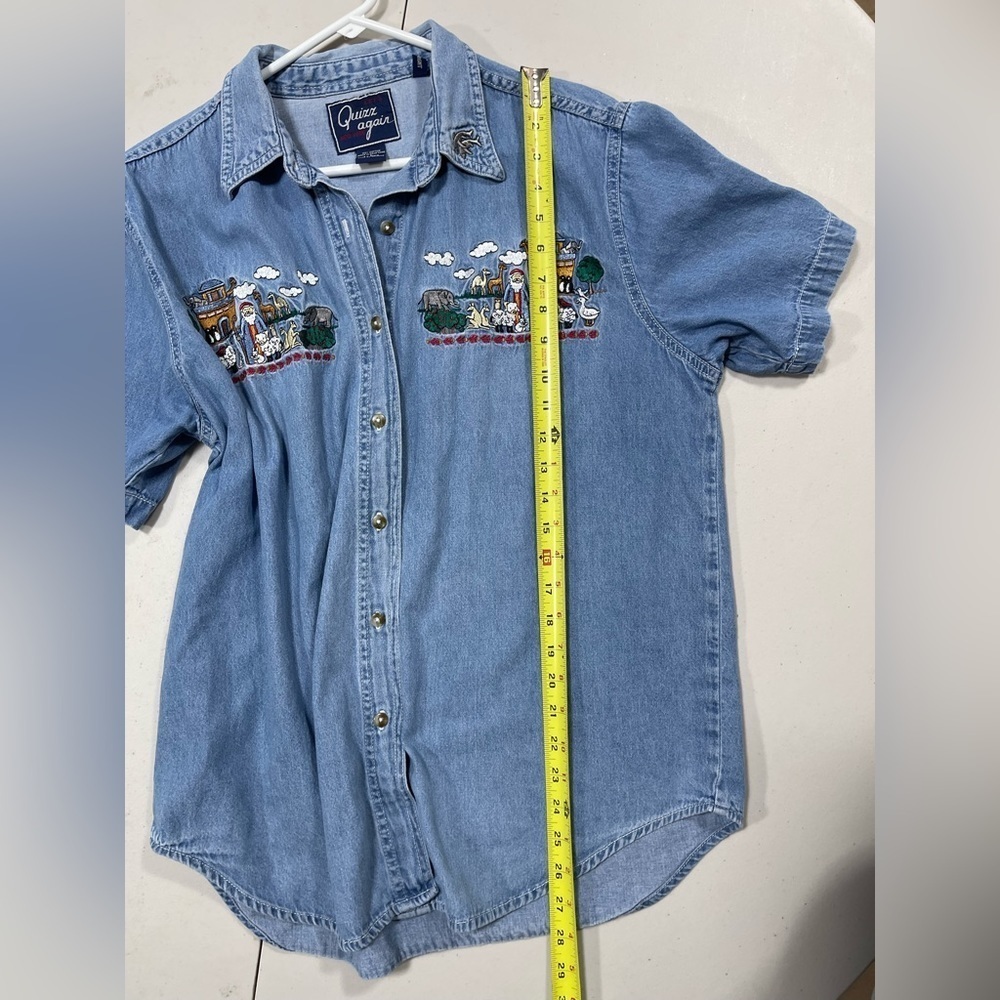Let’s Quizz Again Noah’s ark button down short sleeve denim women’s top size L - Picture 2 of 9